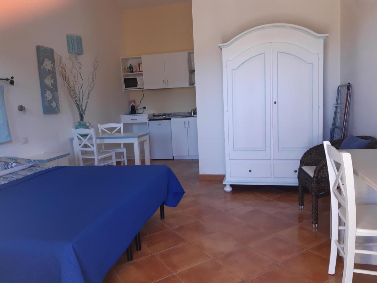 Agriturismo Campesi Casale Tra Le Vigne Aglientu Bagian luar foto