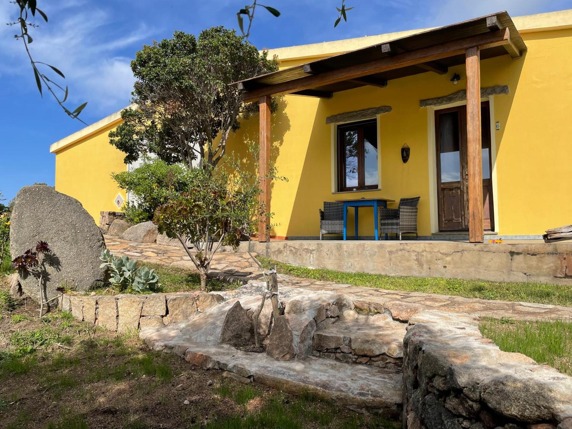 Agriturismo Campesi Casale Tra Le Vigne Aglientu Bagian luar foto