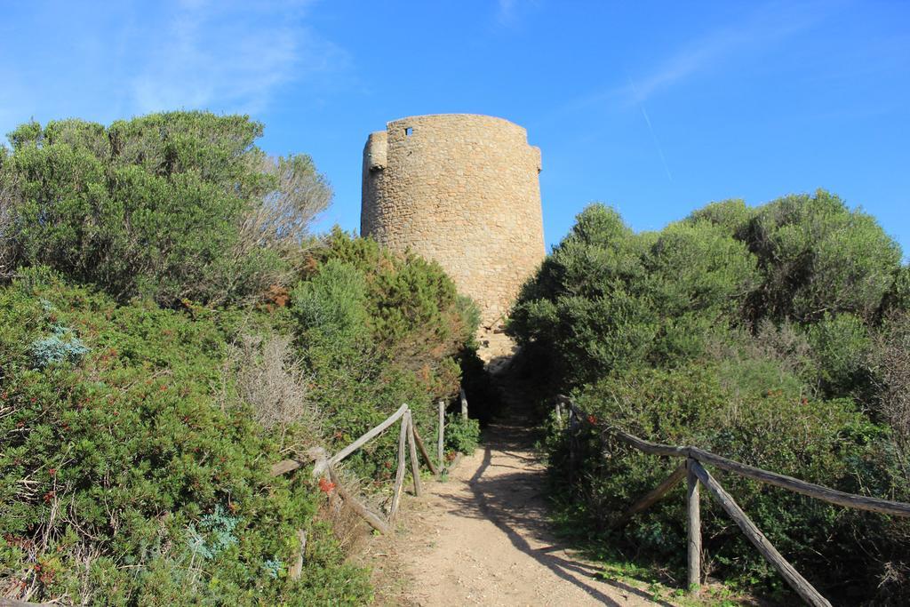 Agriturismo Campesi Casale Tra Le Vigne Aglientu Bagian luar foto